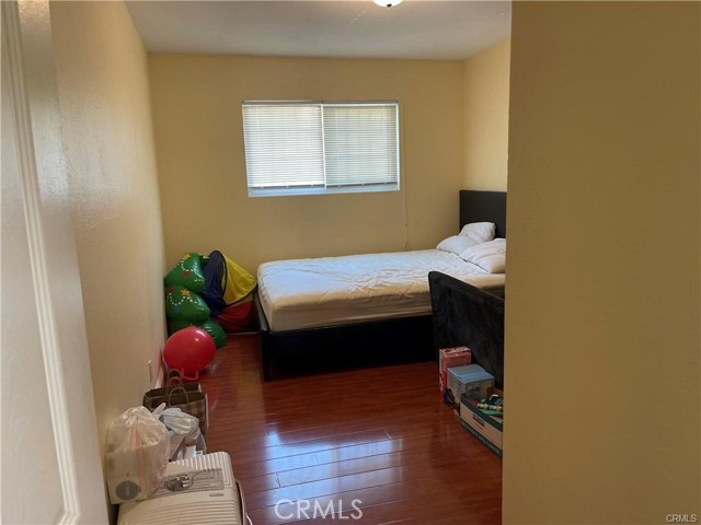 Detail Gallery Image 10 of 18 For 521 S Western Ave, Santa Ana,  CA 92703 - 4 Beds | 2 Baths