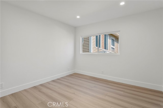 Detail Gallery Image 9 of 25 For 913 E Balboa Blvd #C,  Newport Beach,  CA 92661 - 3 Beds | 3 Baths