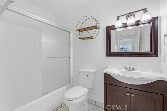 1001 W Stevens W Avenue, Santa Ana CA: https://media.crmls.org/medias/ad76fbe5-f1c7-4918-9140-43679e72df2e.jpg