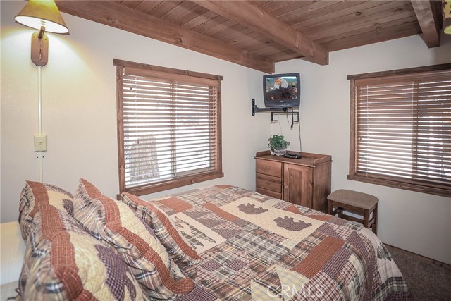 Detail Gallery Image 26 of 34 For 41490 Comstock Ln, Big Bear Lake,  CA 92315 - 3 Beds | 2 Baths