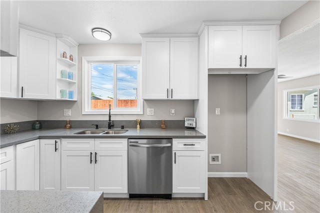 Detail Gallery Image 21 of 55 For 1309 W Ivyton St, Lancaster,  CA 93534 - 3 Beds | 2 Baths
