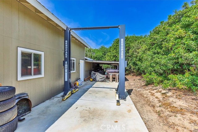 30026 Santiago Road, Temecula CA: https://media.crmls.org/medias/ad787513-6758-4632-a3c6-745c0909ef8d.jpg