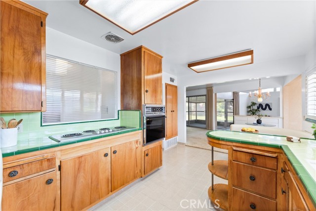 Detail Gallery Image 42 of 57 For 9521 Royal Palm Bld, Garden Grove,  CA 92841 - 4 Beds | 2/1 Baths