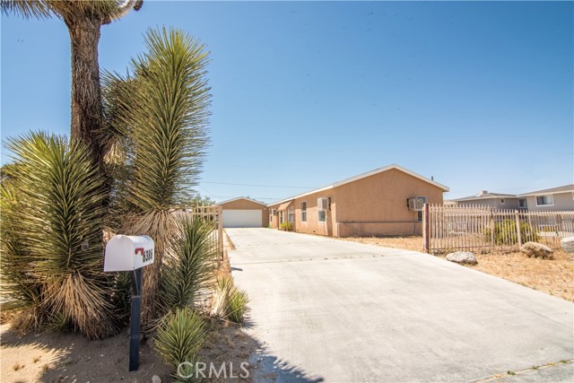 Detail Gallery Image 4 of 16 For 6386 Del Monte, Yucca Valley,  CA 92284 - 4 Beds | 2 Baths