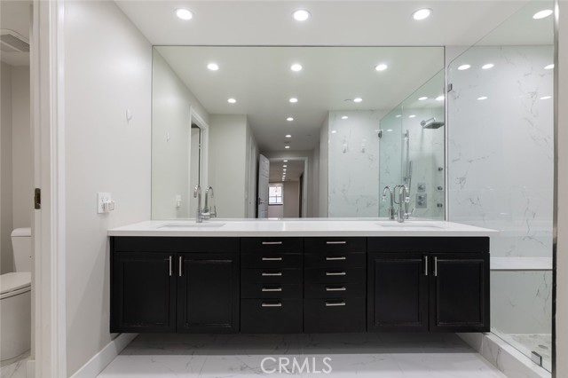 Detail Gallery Image 27 of 57 For 343 Pioneer Dr #504,  Glendale,  CA 91203 - 3 Beds | 2 Baths