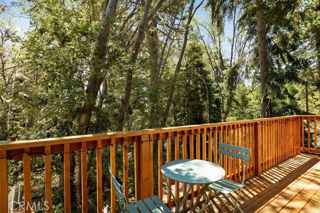 26277 Alpine Lane, Twin Peaks CA: https://media.crmls.org/medias/ad7a5910-352c-4fd2-a297-a7c77afa60d8.jpg