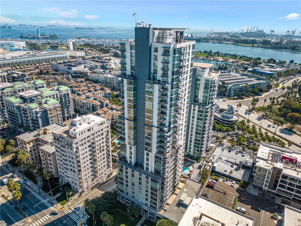 400 W Ocean Boulevard #206