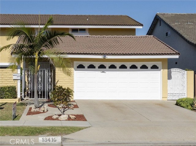 18410 Alexander Ave, Cerritos CA: https://media.crmls.org/medias/ad7b12e6-1f8c-4a7e-ae01-b2d54789f3b2.jpg