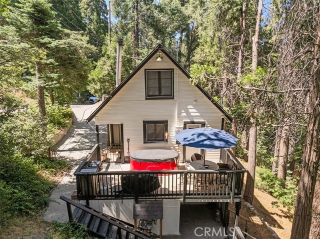 Detail Gallery Image 1 of 36 For 25576 Hi Ln, Twin Peaks,  CA 92391 - 3 Beds | 1 Baths