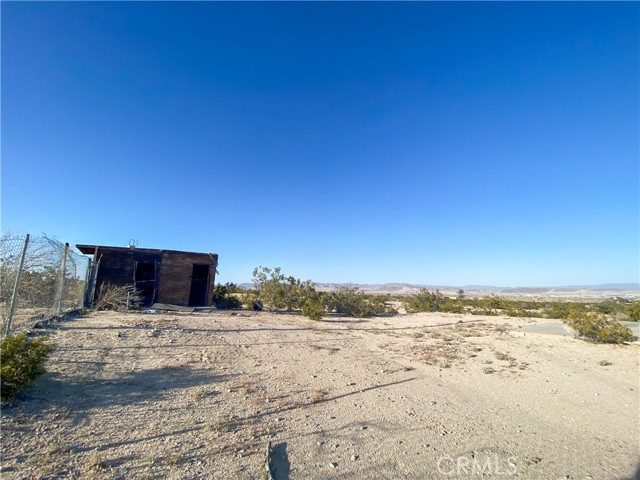 Detail Gallery Image 20 of 22 For 1561 Shoshone Valley Rd, Twentynine Palms,  CA 92277 - 2 Beds | 1 Baths