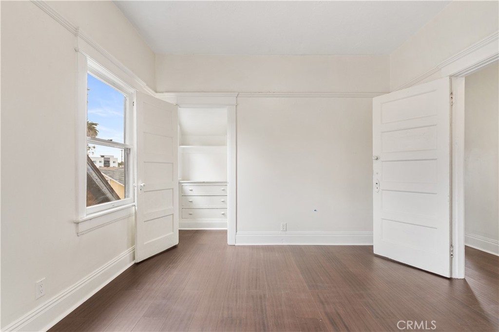 MLS #OC25097887 img 15