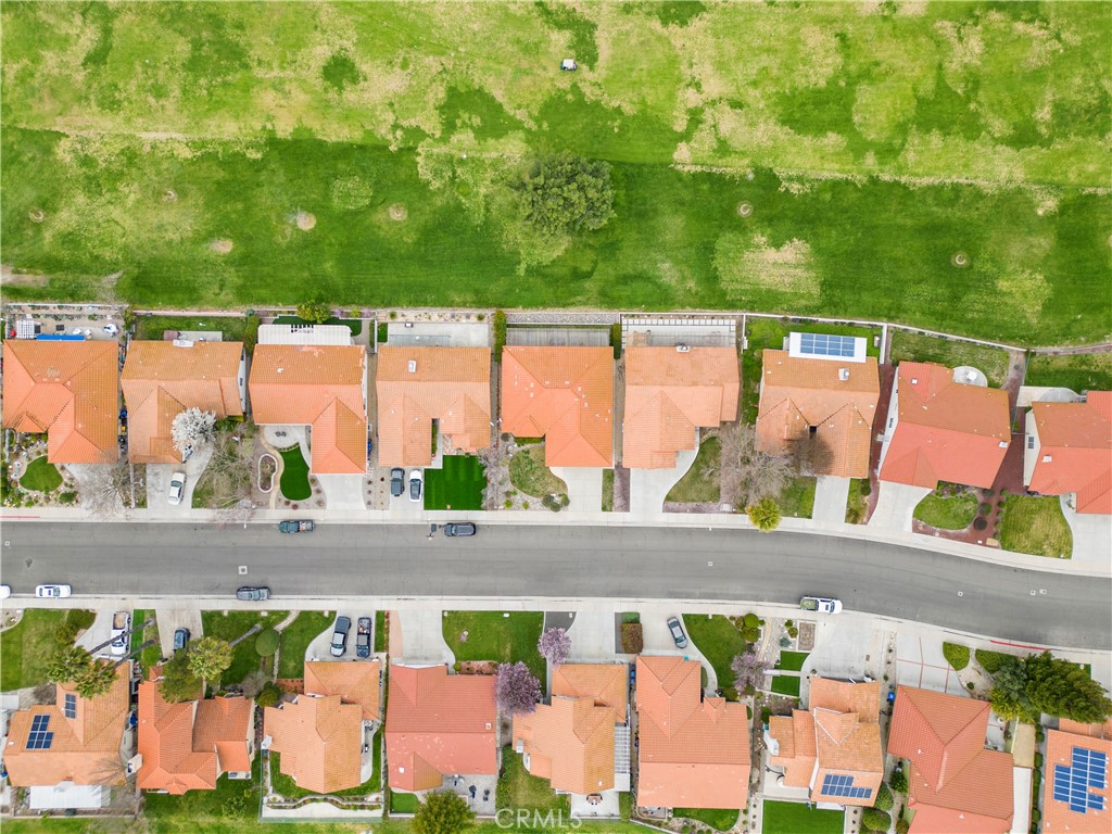 https://media.crmls.org/medias/ad7e6548-73dd-4286-8824-2ca23c81ffdc.jpg?preset=X-Large