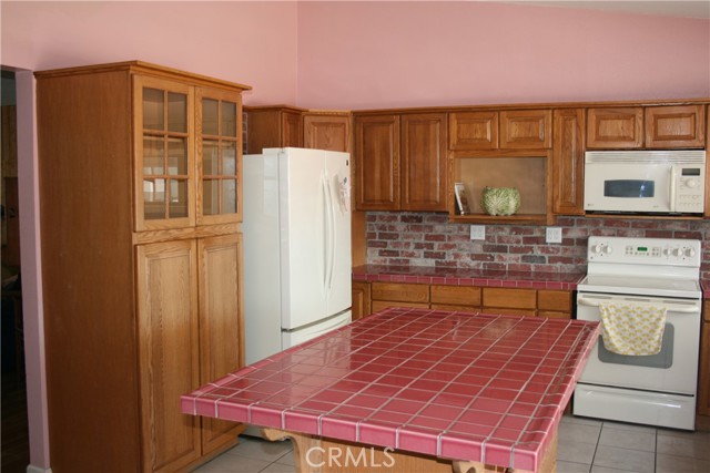 956 E Bastanchury Road, Placentia CA: https://media.crmls.org/medias/ad7e70fb-d2c4-4465-a5ee-0560800e420d.jpg