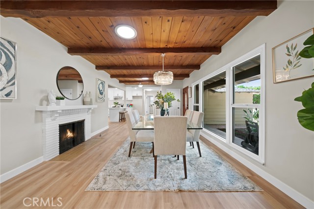 552 E Mountain View Avenue, Glendora CA: https://media.crmls.org/medias/ad7efb97-39fc-4b1e-a8de-03b70beb91a1.jpg