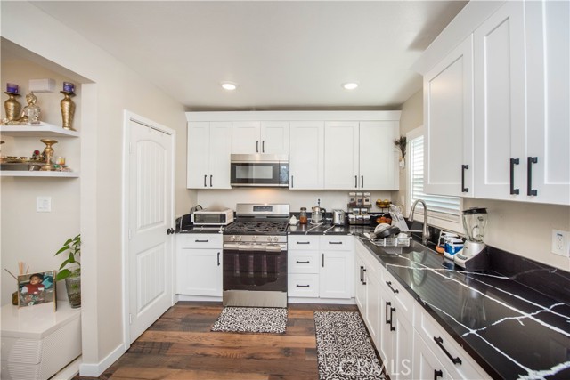 Detail Gallery Image 8 of 37 For 2803 Ladera Rd, San Bernardino,  CA 92405 - 3 Beds | 2 Baths