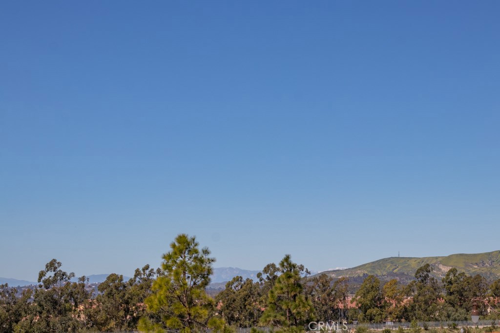 https://media.crmls.org/medias/ad829b35-410e-42d3-adbf-1443d0fced97.jpg?preset=X-Large