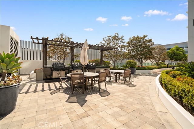 3131 Michelson Drive, Irvine CA: https://media.crmls.org/medias/ad831712-fed6-47c5-aee6-a75ab30007bb.jpg