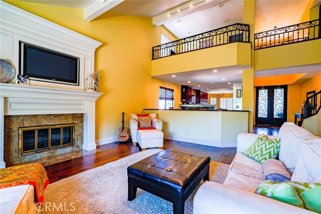 Detail Gallery Image 18 of 73 For 24163 Mentry Dr, Newhall,  CA 91321 - 6 Beds | 3/1 Baths