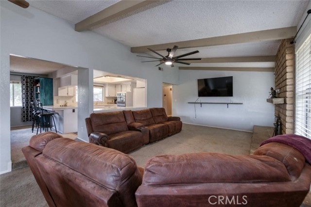 Detail Gallery Image 6 of 43 For 22630 Stagecoach Ln, Clovis,  CA 93619 - 4 Beds | 2 Baths