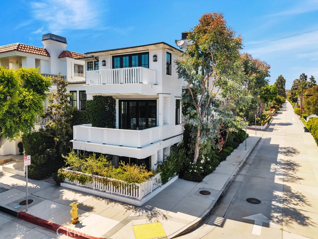 441 3rd Street, Manhattan Beach, California 90266, 5 Bedrooms Bedrooms, 0 ,4 BathroomsBathrooms,Residential,For Sale,3rd,0,SB26119340 441 3rd Street, Manhattan Beach, California 90266, 5 Bedrooms Bedrooms, 0 ,4 BathroomsBathrooms,Residential,For Sale,3rd,0,SB26119340
