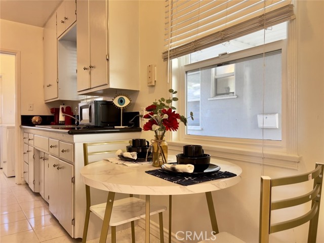 Detail Gallery Image 15 of 35 For 22 N Electric Ave #B,  Alhambra,  CA 91801 - 1 Beds | 1 Baths