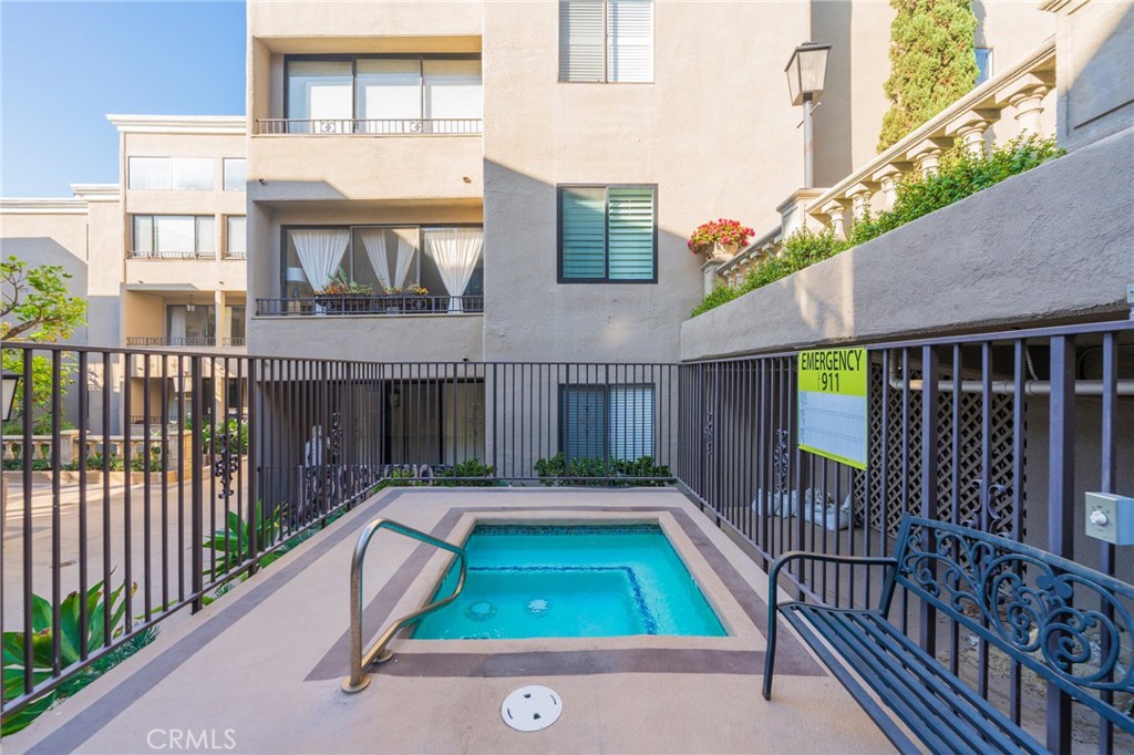 MLS #OC25244948 image #16