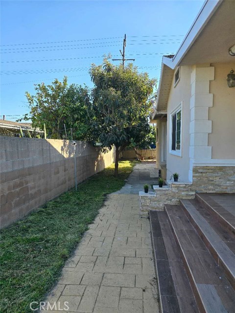 612 Ramona Road, Alhambra, California 91803, 2 Bedrooms Bedrooms, ,1 BathroomBathrooms,Single Family Residence,For Sale,Ramona,AR25037515