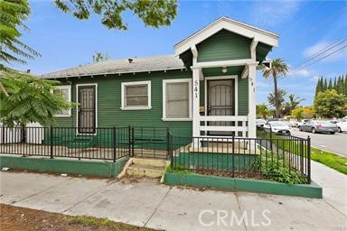 Detail Gallery Image 2 of 14 For 541 Cerritos Ave, Long Beach,  CA 90802 - – Beds | – Baths