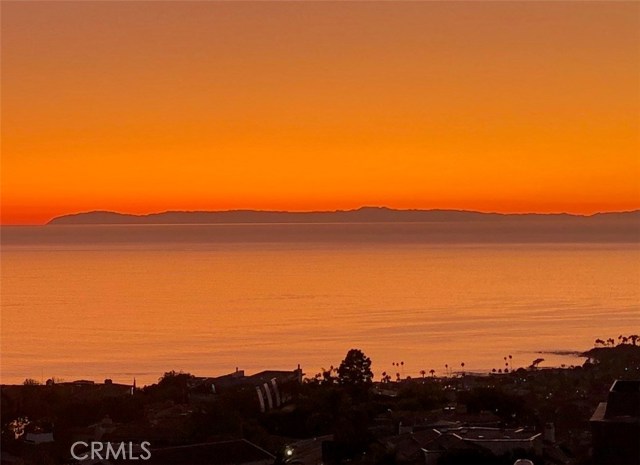 Detail Gallery Image 21 of 23 For 1415 Skyline Drive, Laguna Beach,  CA 92651 - 3 Beds | 4 Baths