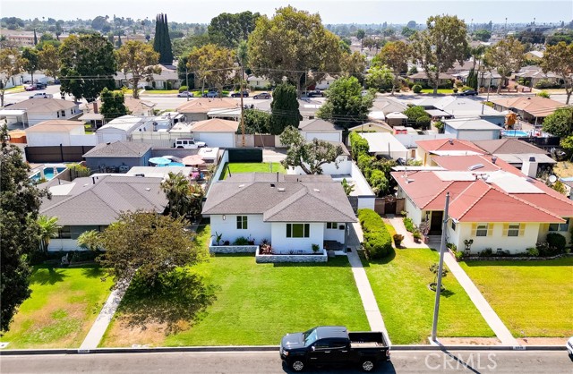 10523 Memphis Avenue, Whittier CA: https://media.crmls.org/medias/ad8a419a-ffa3-4a3e-ba62-63da688ecbde.jpg