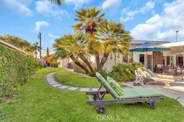 1640 W Ricky Avenue, Anaheim CA: https://media.crmls.org/medias/ad8b15d3-344e-4d17-b9e8-384eac8bc711.jpg