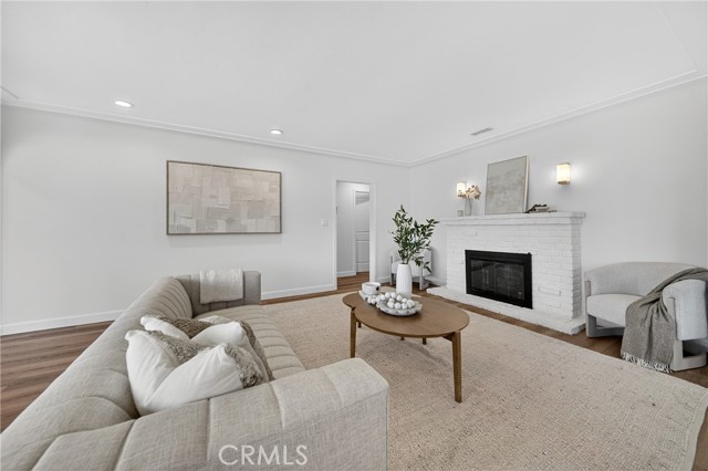 Detail Gallery Image 6 of 55 For 6133 W 83rd, Los Angeles,  CA 90045 - 3 Beds | 2 Baths