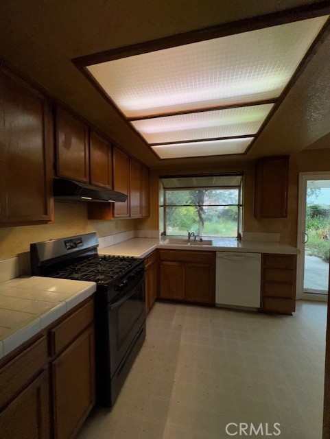 4773 Mount Rainier St., Jurupa Valley CA: https://media.crmls.org/medias/ad8b50fb-5be4-468e-86d1-5cb785f113e1.jpg