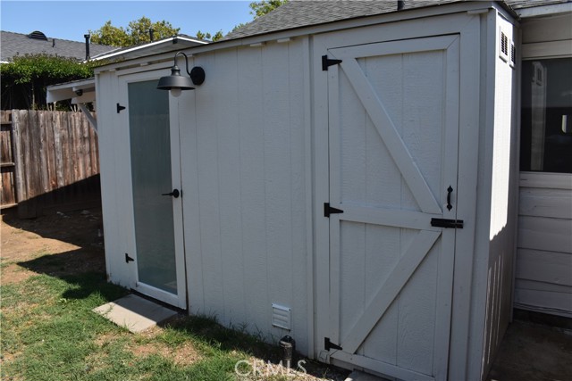 231 W Railway Street, San Dimas CA: https://media.crmls.org/medias/ad8b9ee5-6a23-46b5-a416-84e2dc1e7763.jpg