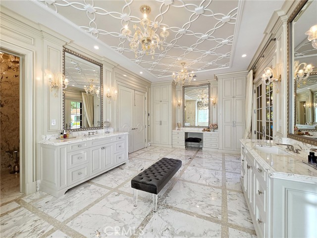 100 Palm Hill Lane, Bradbury CA: https://media.crmls.org/medias/ad8c0f65-0f67-4965-99c6-208e77702530.jpg