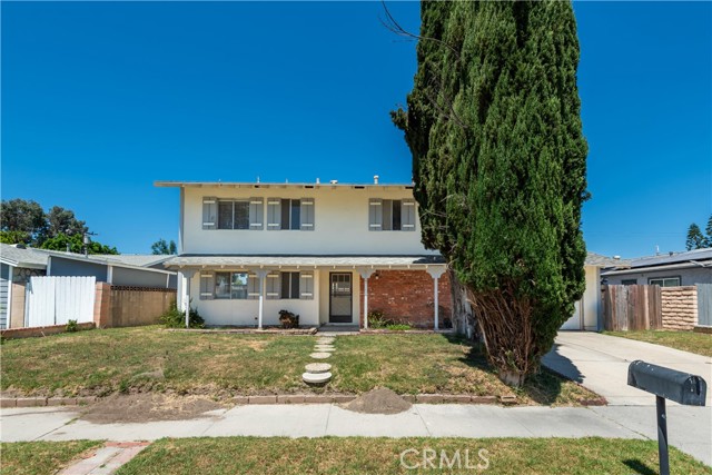 Detail Gallery Image 1 of 22 For 2117 Electra Ave, Simi Valley,  CA 93065 - 5 Beds | 2/1 Baths