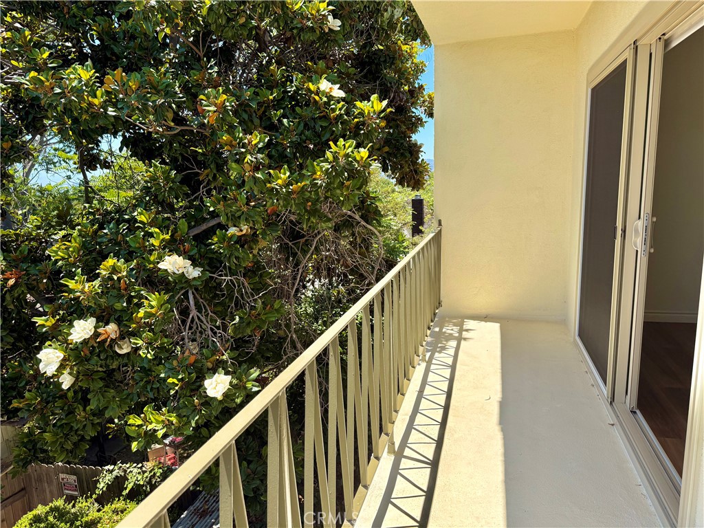 1651 Golden Gate #9