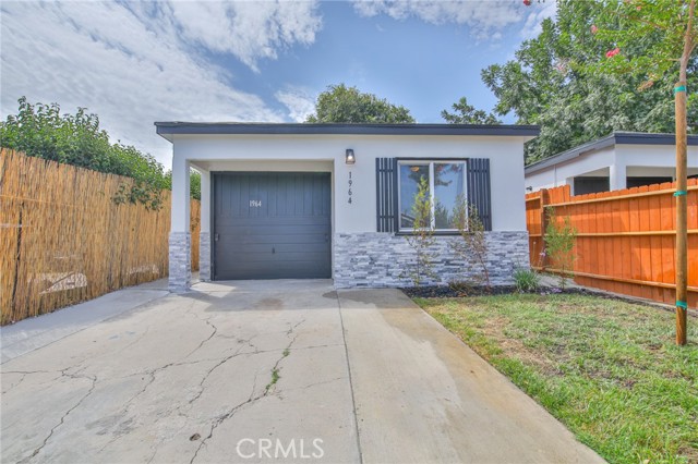 1964 E 114th Street, Los Angeles CA: https://media.crmls.org/medias/ad8e2e08-e004-408c-90d9-fae65b40eda3.jpg