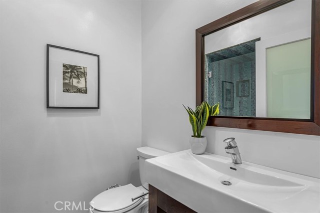 1814 Thayer Avenue, Los Angeles CA: https://media.crmls.org/medias/ad8e866d-ca44-4a58-a809-7c053d3c34e2.jpg
