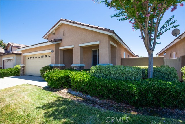 Detail Gallery Image 2 of 49 For 28197 Harmony Ln, Menifee,  CA 92584 - 2 Beds | 2 Baths