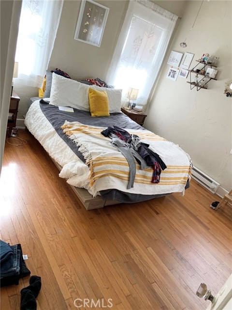 1116 E Appleton Street, Long Beach CA: https://media.crmls.org/medias/ad8f1606-edef-48c0-aa0f-81db4bc5429a.jpg
