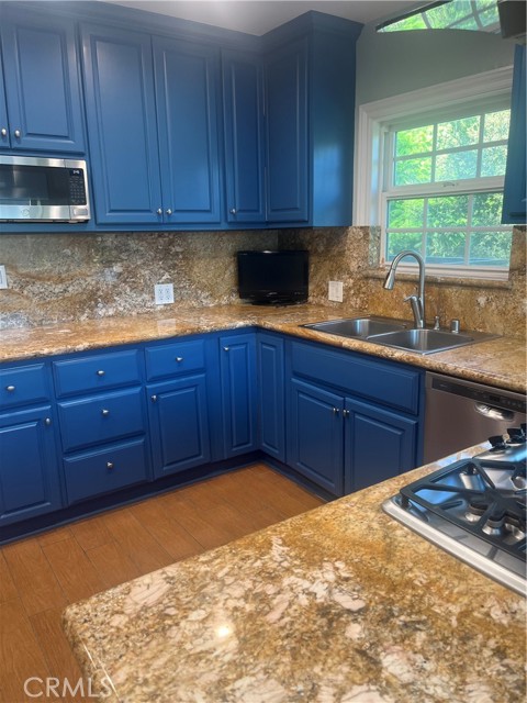 Detail Gallery Image 30 of 33 For 1630 Puebla, Glendale,  CA 91207 - 4 Beds | 3 Baths