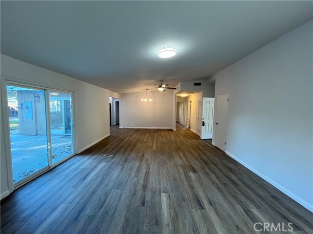 Detail Gallery Image 3 of 16 For 18708 Keswick, Reseda,  CA 91335 - 3 Beds | 2 Baths