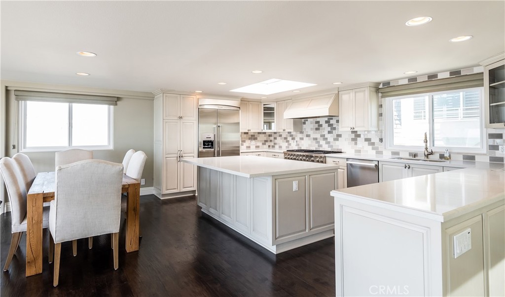 2909 Bayview Drive