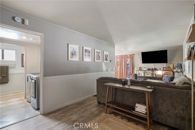 304 S Minnesota Avenue, Glendora CA: https://media.crmls.org/medias/ad921c41-83b6-4092-aa11-dc491007a75a.jpg