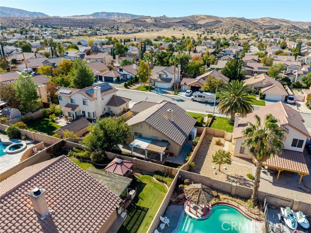 Detail Gallery Image 6 of 42 For 39764 Milan Dr, Palmdale,  CA 93551 - 4 Beds | 2 Baths