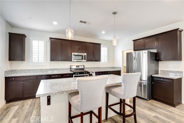 9126 Foster Lane, Chatsworth CA: https://media.crmls.org/medias/ad931eaf-118a-4a8b-9e1e-30da88f44036.jpg