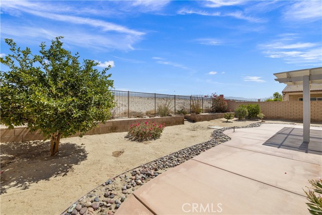 Image 8 of 47 For 82746 Mount Riley Drive