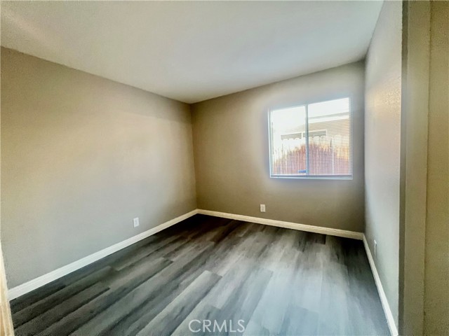 13633 Bentwood Street, Hesperia CA: https://media.crmls.org/medias/ad95a830-77db-42c1-b566-bb46ae2a0135.jpg