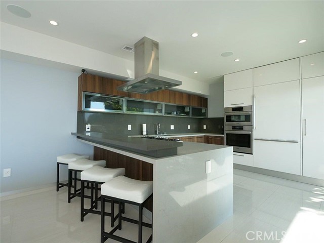 1356 Via Romero, Palos Verdes Estates CA: https://media.crmls.org/medias/ad95e673-74d2-4576-954a-1ded26fdd541.jpg